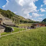 Semesterbostad Bram Crag Barn